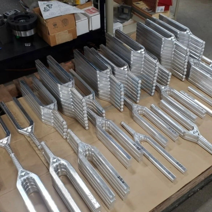 426.7 Hz Third Eye Chakra Sound Swords for Intuition & Insight