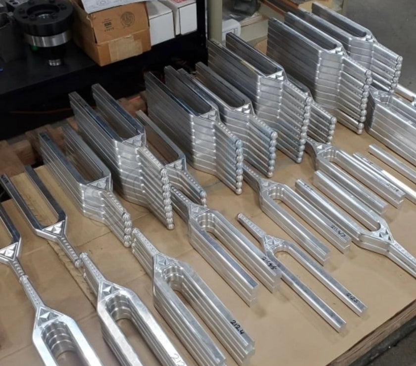 426.7 Hz Third Eye Chakra Sound Swords for Intuition & Insight